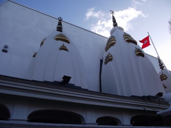 positivegreenfordanactoffaithorfolly1shreesouthallspires